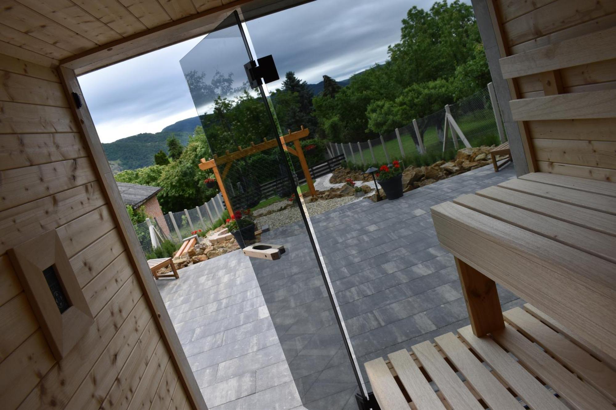 Woodpecker Villa Нагимарош Екстериор снимка